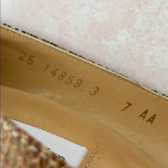 VTG Sacha London Camo Snakeskin Heels Sz 7AA - Picture 13 of 14